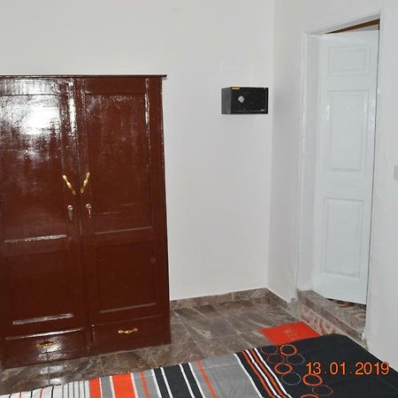 Sukuta Nema Guest House Μπανζούλ Εξωτερικό φωτογραφία