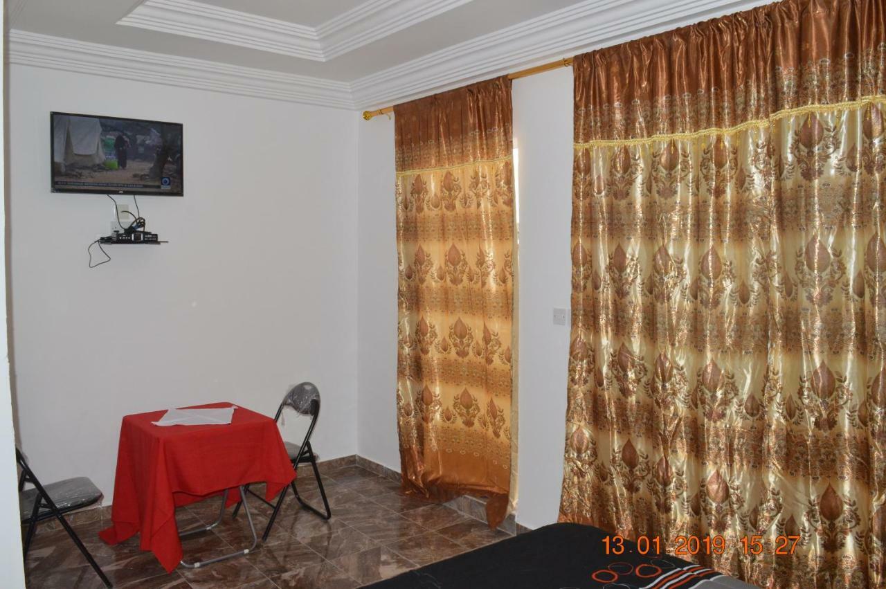 Sukuta Nema Guest House Μπανζούλ Εξωτερικό φωτογραφία