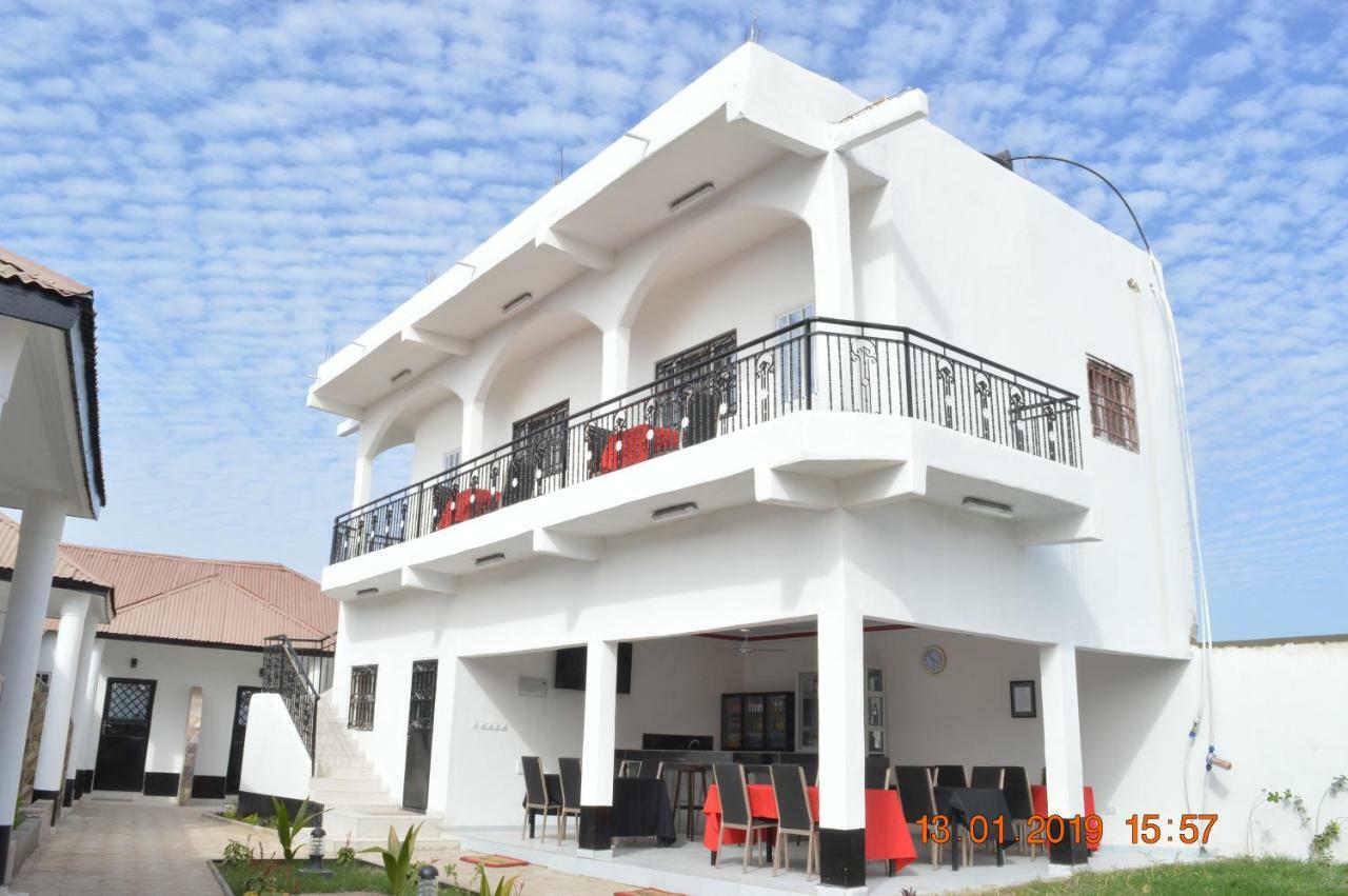 Sukuta Nema Guest House Μπανζούλ Εξωτερικό φωτογραφία
