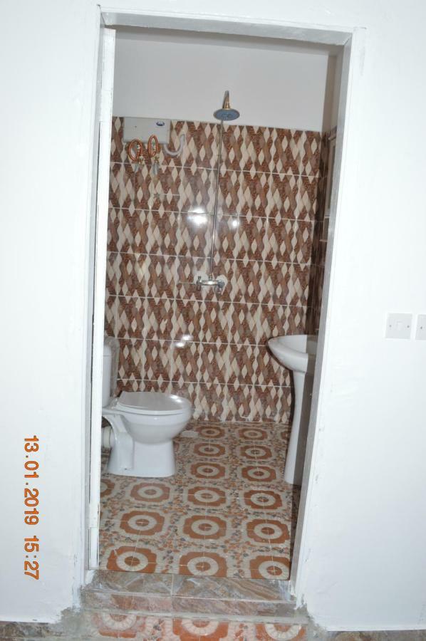 Sukuta Nema Guest House Μπανζούλ Εξωτερικό φωτογραφία